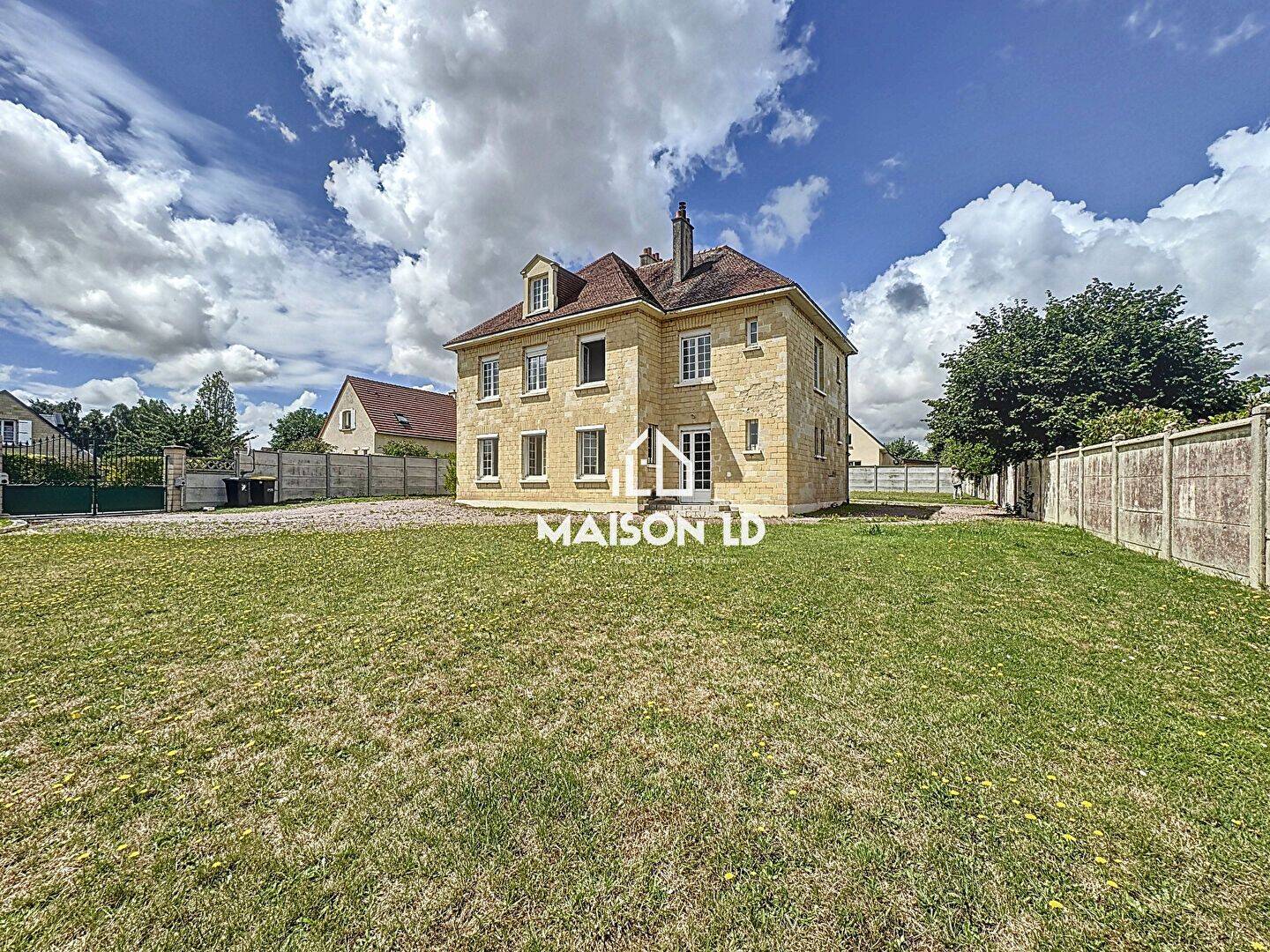 Maison 7 pièces 170 m² · à Maltot · 170 m² · 449 990 €