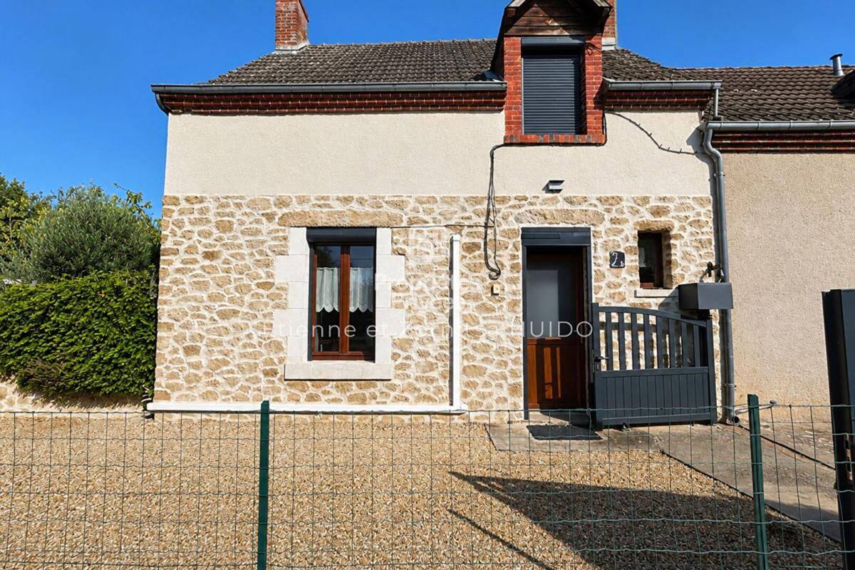 Maison 3 pièces 67 m² · à Vatan · 67 m² · 93 000 €