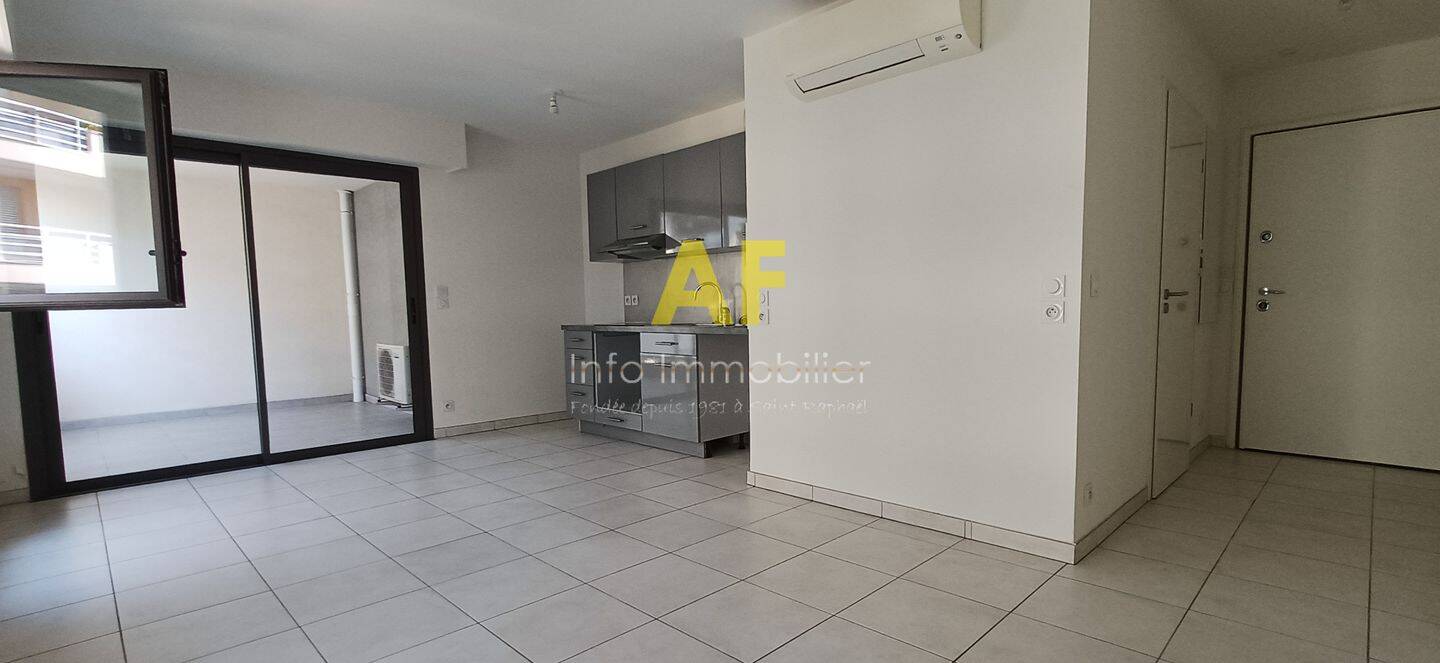 Appartement 1 pièce 30 m² · à Saint-Raphaël · 30 m² · 695 €