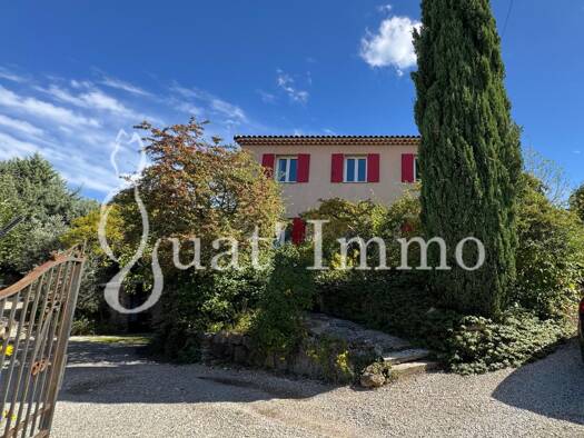 Villa à vendre 515 000 € 6 pièces 4 chambres 187,6 m² 848 m² de terrain Manosque 04100