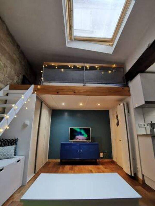Appartement 1 pièce 24 m² · à Paris 10ème Arrondissement · 24 m² · 1 050 €