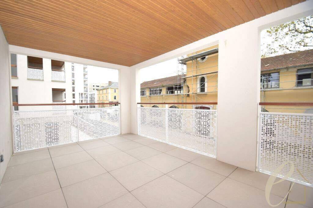 Appartement 3 pièces 59 m² · à Lyon 8ème Arrondissement · 59,1 m² · 852 €