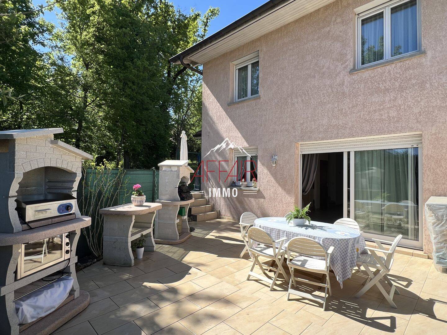 Maison 5 pièces 120 m² · à Collonges-sous-Salève · 120 m² · 650 000 €