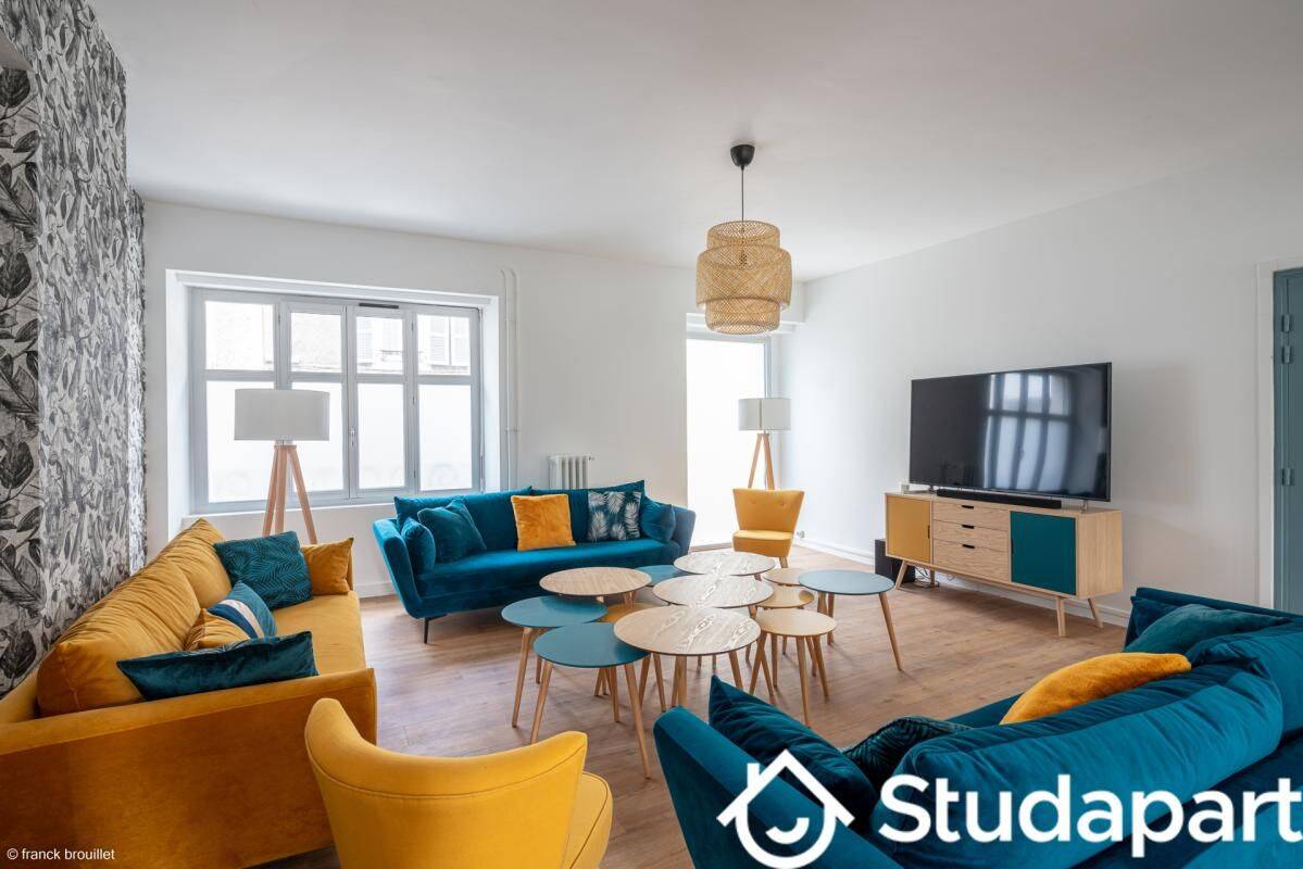 1 pièce 17 m² · à Pau · 17 m² · 599 €/mois