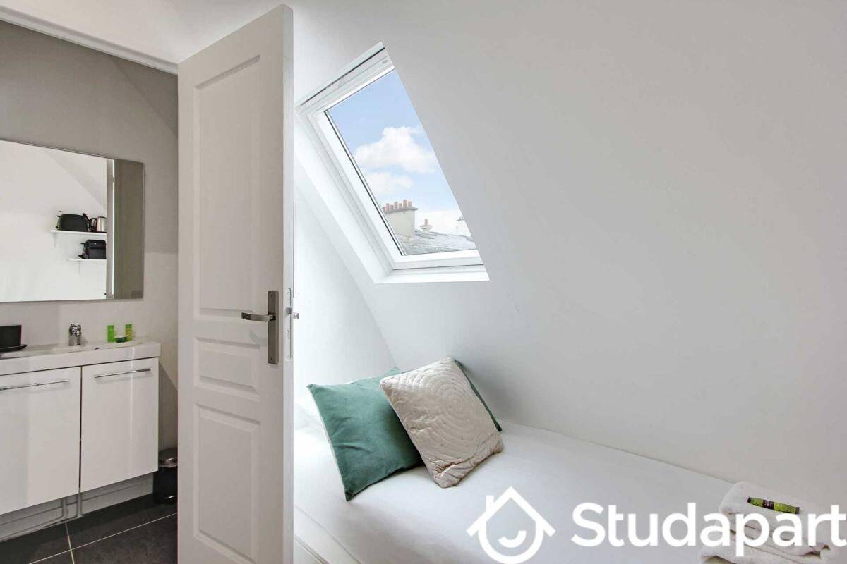 Appartement 1 pièce 10 m² · à Paris 16ème Arrondissement · 10 m² · 960 €