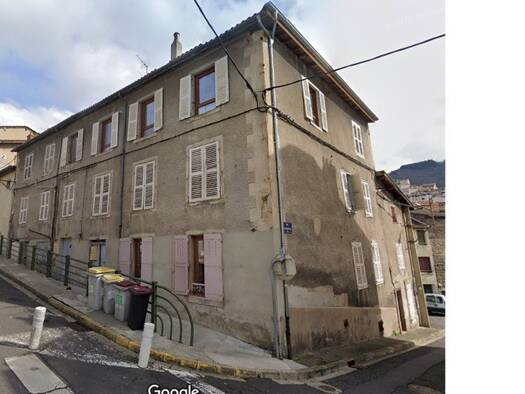 Immeuble à vendre 265 000 € 486 m² Centre Thiers 63300