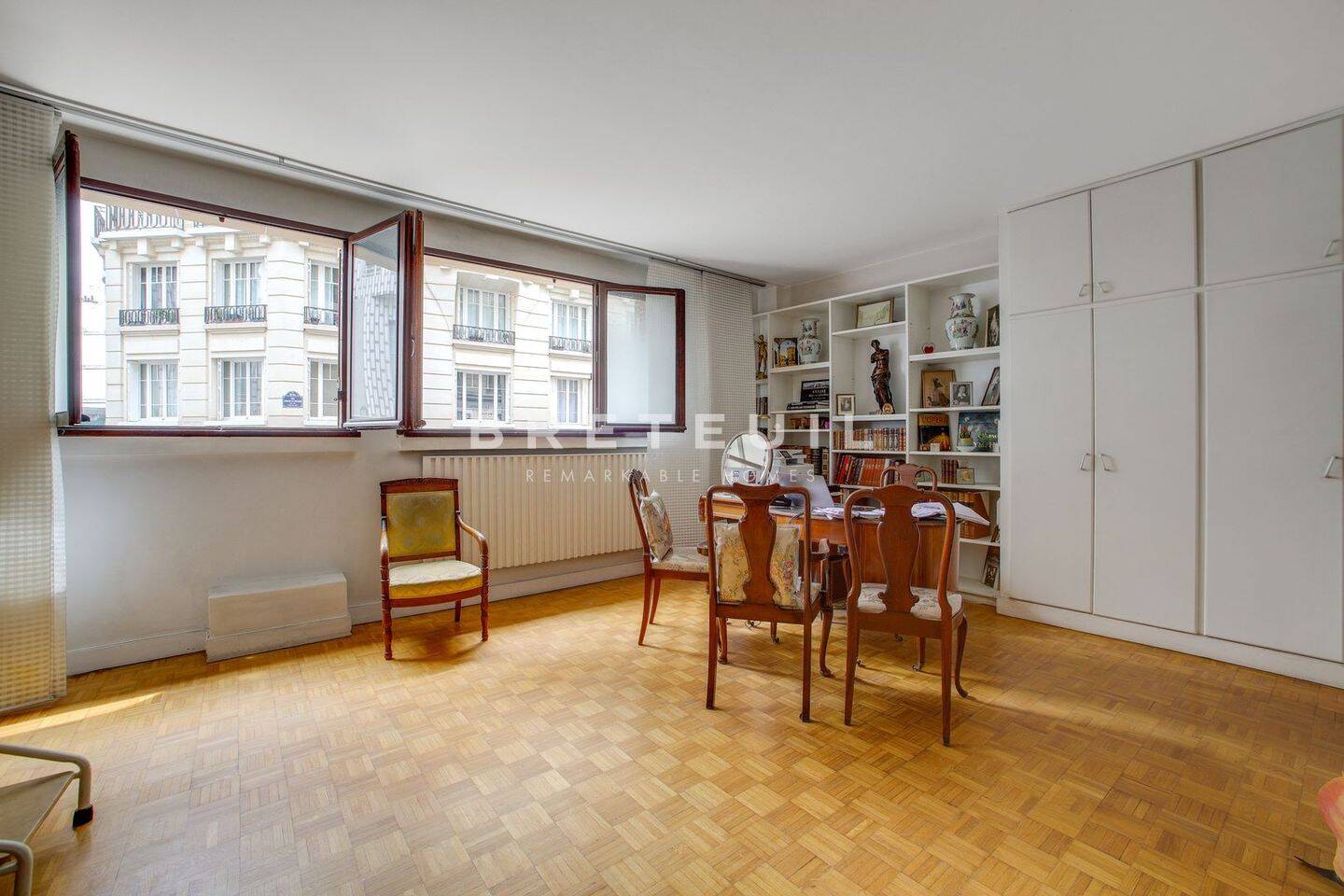 Appartement 2 pièces 62 m² · à Paris 16ème Arrondissement · 61,8 m² · 692 000 €