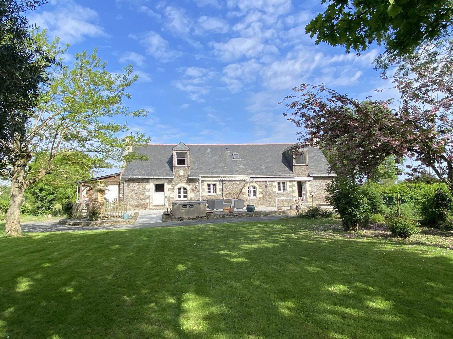 Maison 5 pièces 135 m² · à Les Ponts-de-Cé · 135 m² · 378 000 €