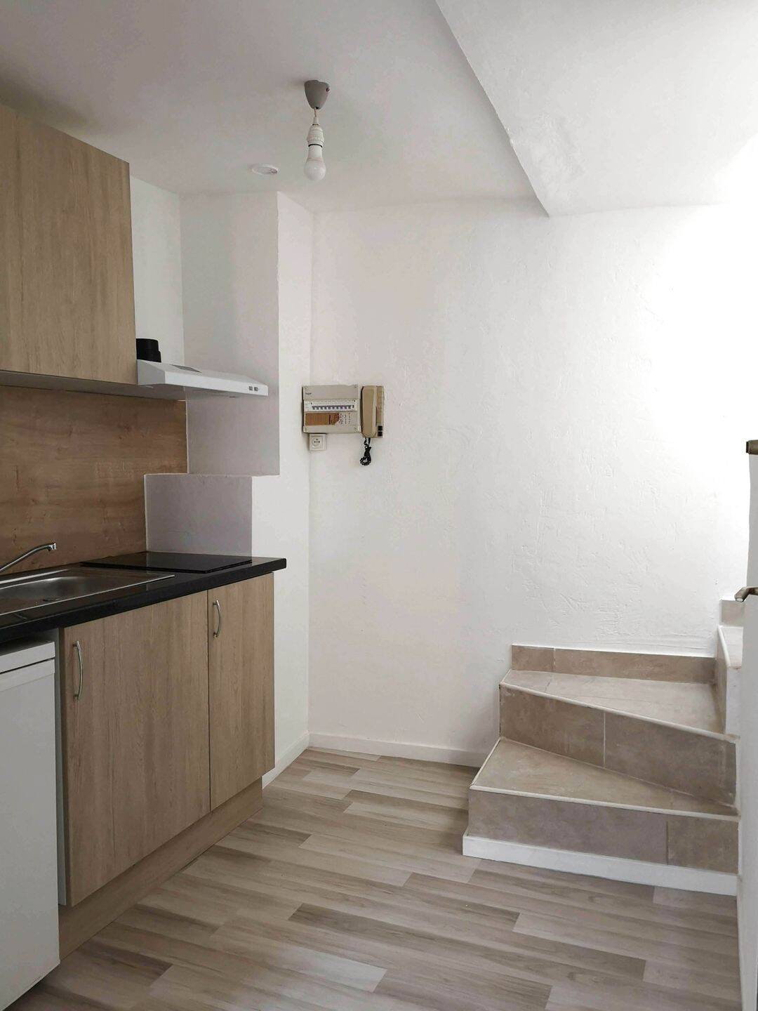 Appartement 2 pièces 32 m² · à Hyères · 32,1 m² · 595 €/mois