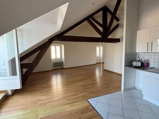 Colocation à louer 720 € 3 pièces 2 chambres 95 m² Étage 3/3 Centre-Marcadieu-Marne Tarbes 65000