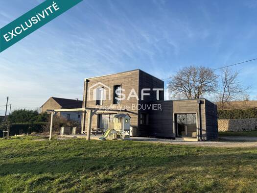 Maison à vendre 219 000 € 5 pièces 3 chambres 100 m² 2 433 m² de terrain Lons-le-Saunier 39000
