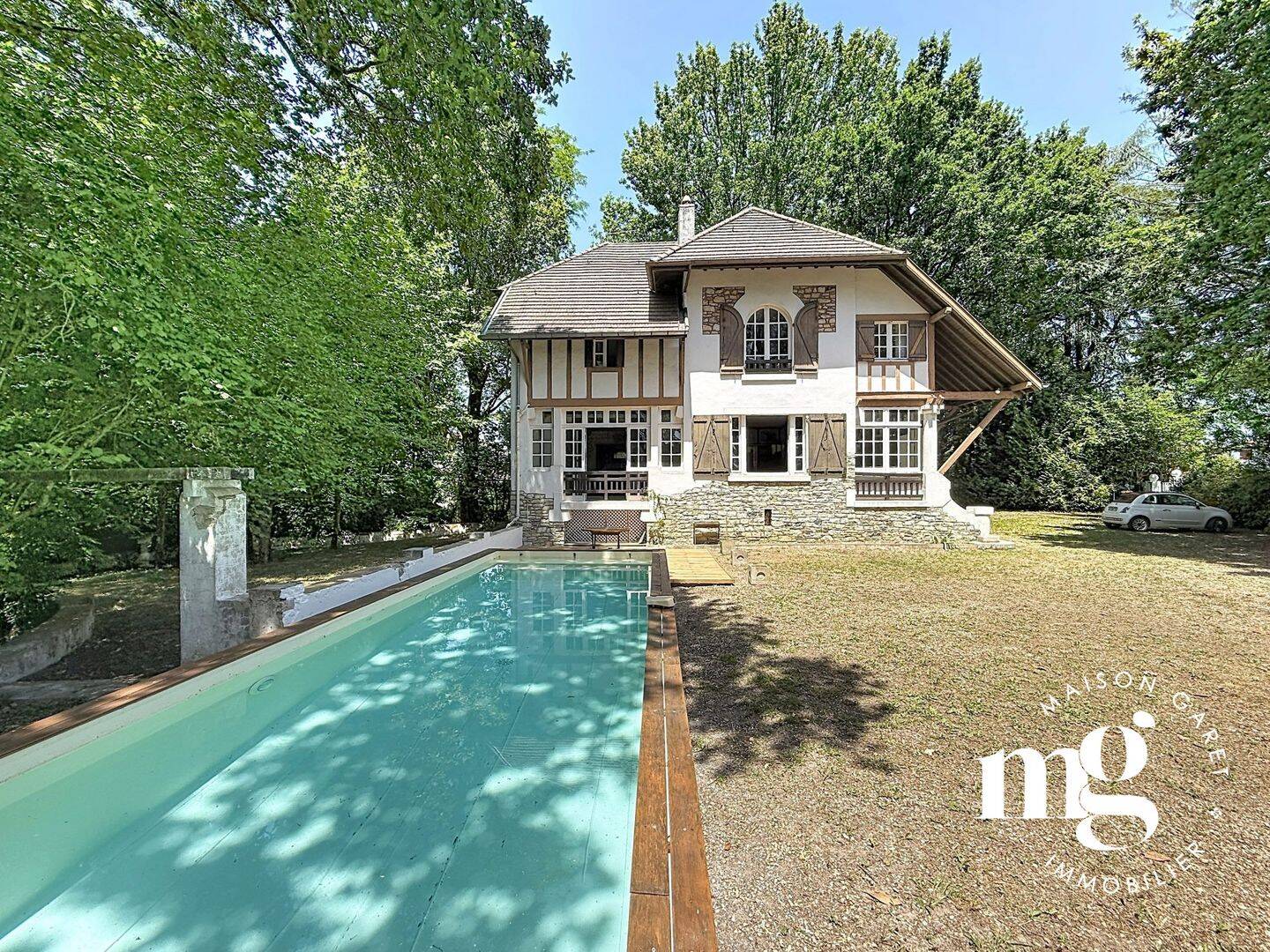 Maison 7 pièces 200 m² · à Urt · 200 m² · 790 000 €