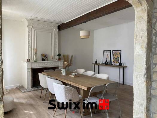 Maison à vendre 199 000 € 7 pièces 3 chambres 153,7 m² Vertheuil 33180