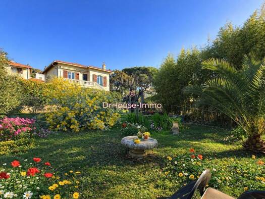 Maison à vendre 450 000 € 4 pièces 2 chambres 70 m² 659 m² de terrain Collettes Bréguières-Nord Cagnes-sur-Mer 06800