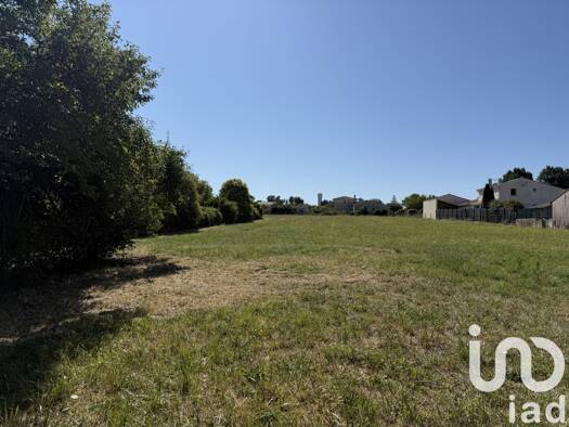Terrain constructible à vendre 194 000 € 6 027 m² de terrain Saint-Martial-de-Vitaterne 17500