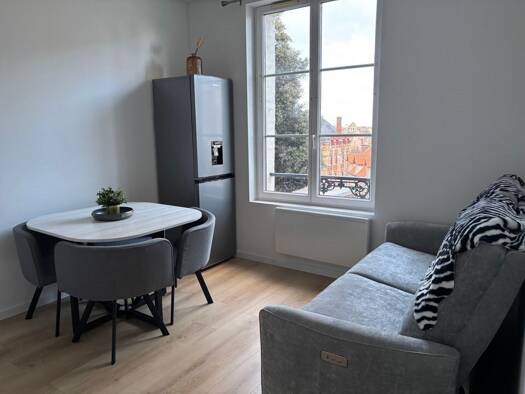 Appartement à louer 850 € 3 pièces 2 chambres 44 m² Par d'Activités du Talou Dieppe 76200
