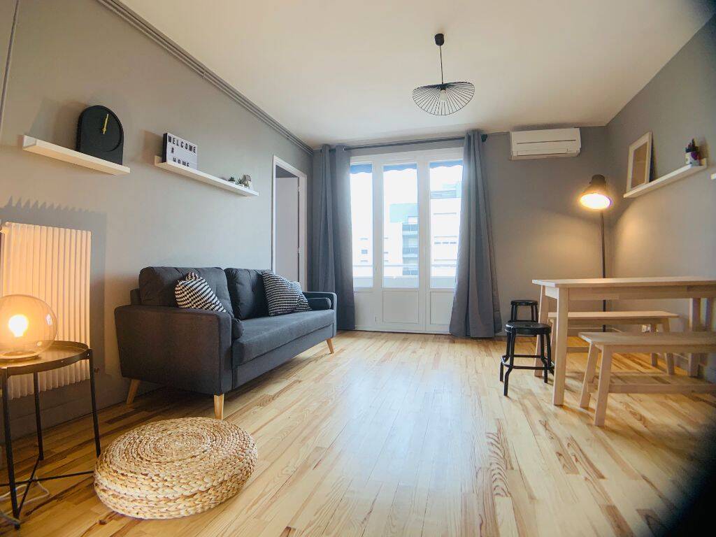 5 pièces 75 m² · à Villeurbanne · 75 m² · 500 €/mois