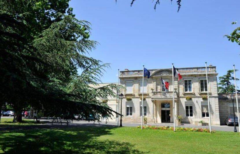 Appartement 4 pièces 80 m² · à Villenave-d'Ornon · 80 m² · 1 000 €