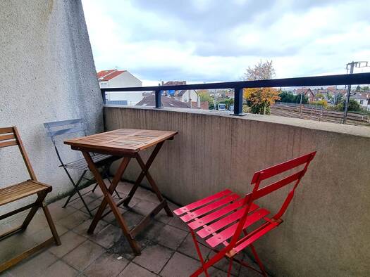 Appartement à vendre 321 000 € 3 pièces 2 chambres 66 m² Étage 3/4 Centre Ville Houilles 78800