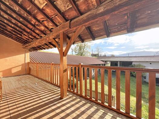Ferme à vendre 345 000 € 6 pièces 4 chambres 152 m² 4 000 m² de terrain Bessenay 69690