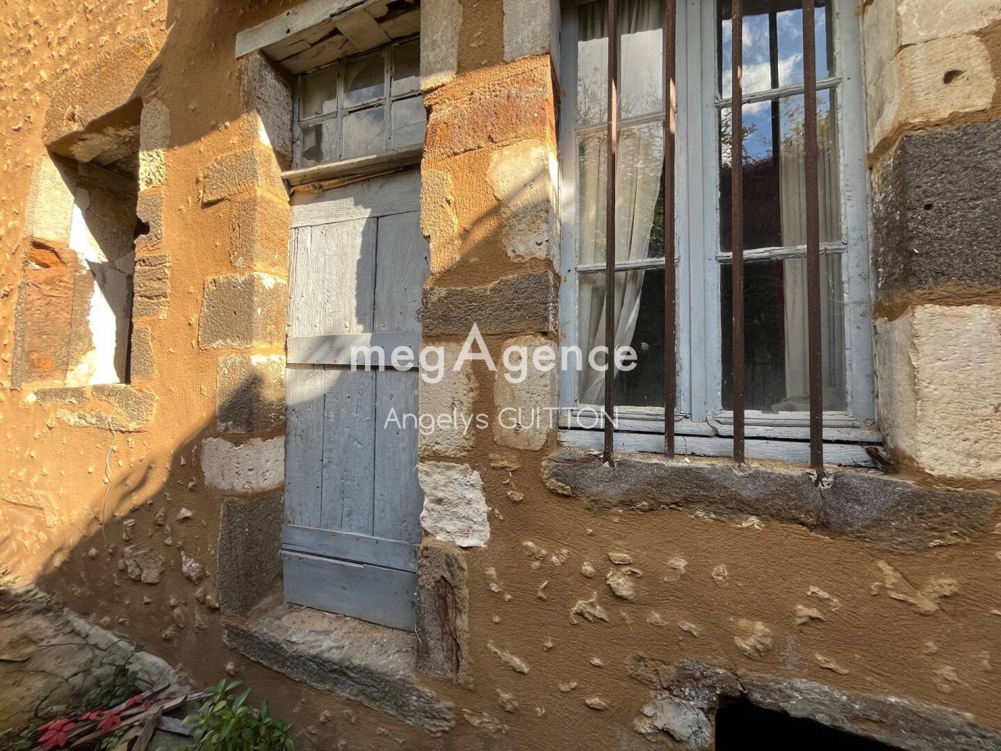 Maison 8 pièces 180 m² · à Beaumont-sur-Sarthe · 180 m² · 44 000 €