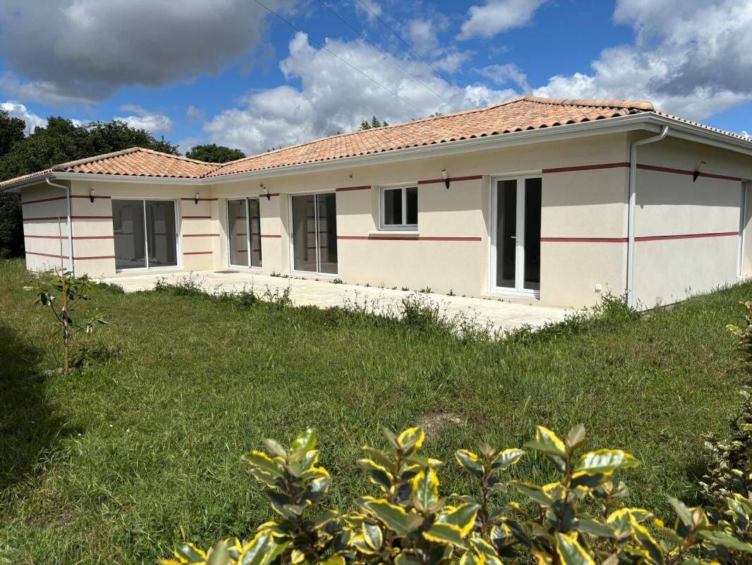 Maison 5 pièces 217 m² · à Saint-André-de-Cubzac · 217,4 m² · 1 995 €