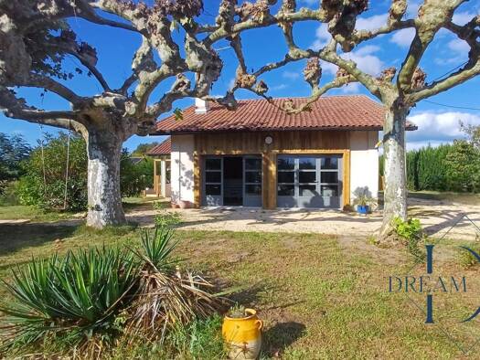 Maison à vendre 475 000 € 4 pièces 3 chambres 131 m² 1 682 m² de terrain Est Soustons 40140