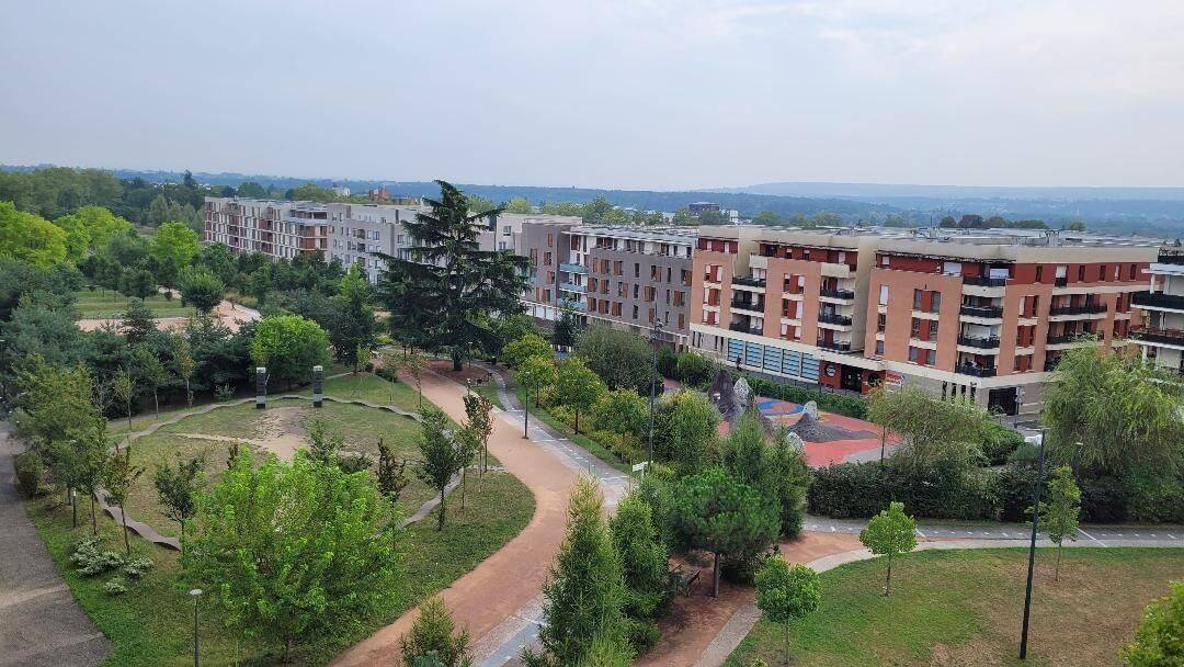 Appartement 5 pièces 101 m² · à Cergy · 101 m² · 600 €
