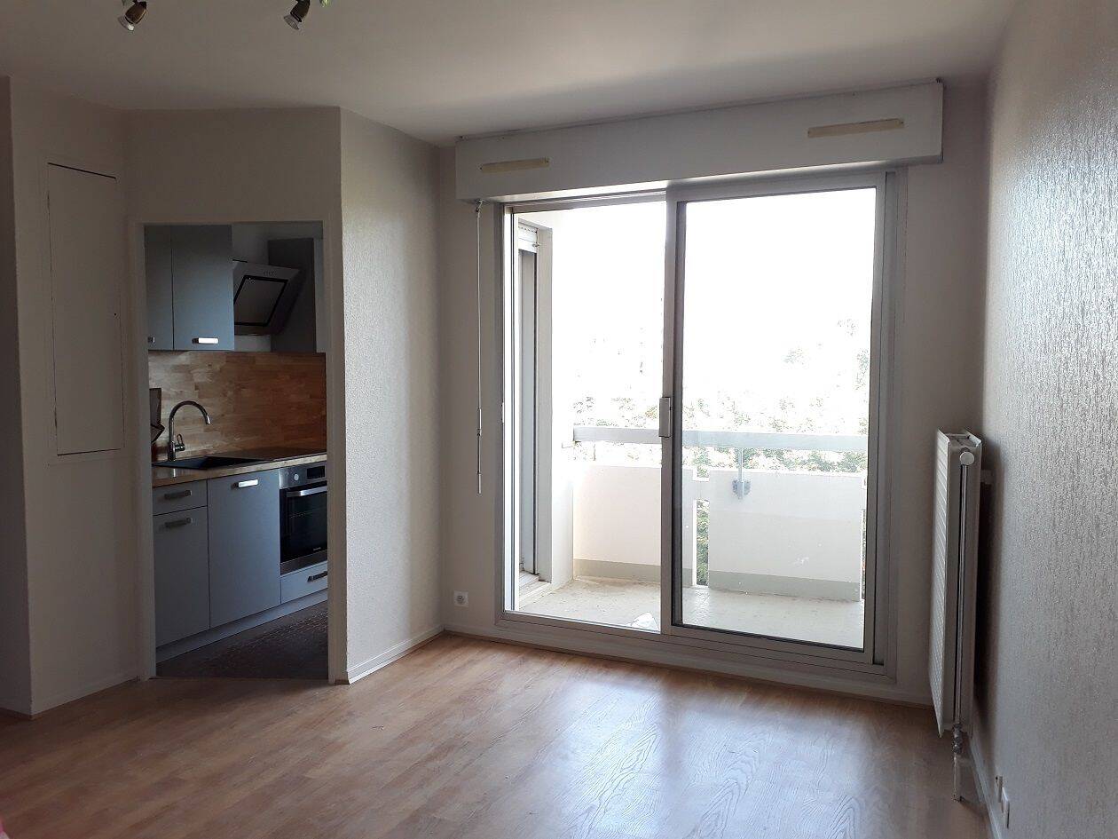 Appartement 1 pièce 27 m² · à Vichy · 26,6 m² · 390 €