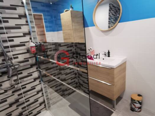 Maison de plain-pied à vendre 156 600 € 5 pièces 3 chambres 90 m² 1 042 m² de terrain Mainsat 23700