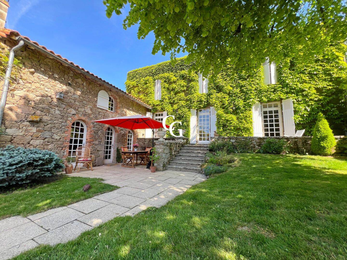 Maison 6 pièces 177 m² · à Les Landes-Genusson · 177 m² · 317 200 €