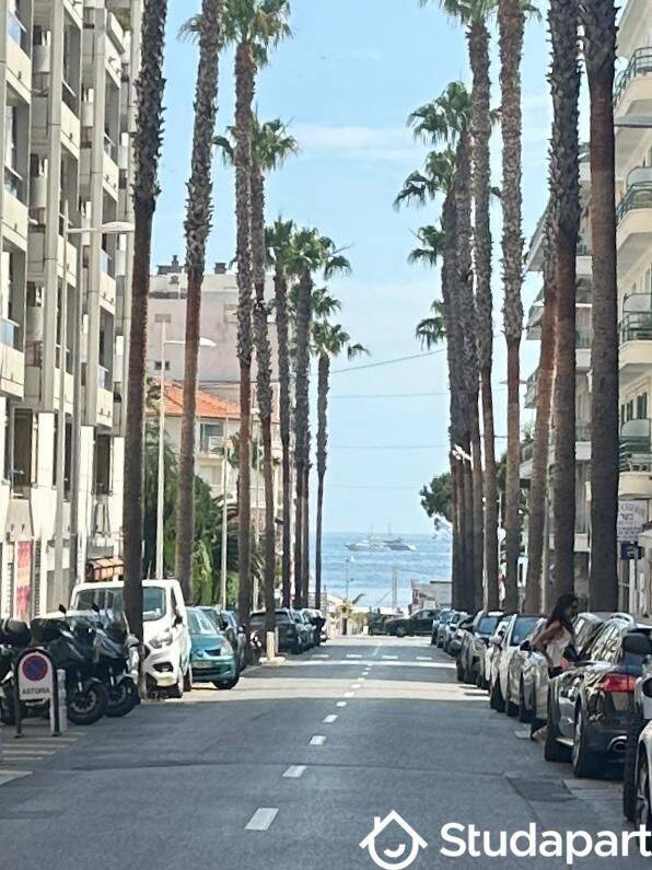 Appartement 1 pièce 12 m² · à Antibes · 12 m² · 750 €/mois