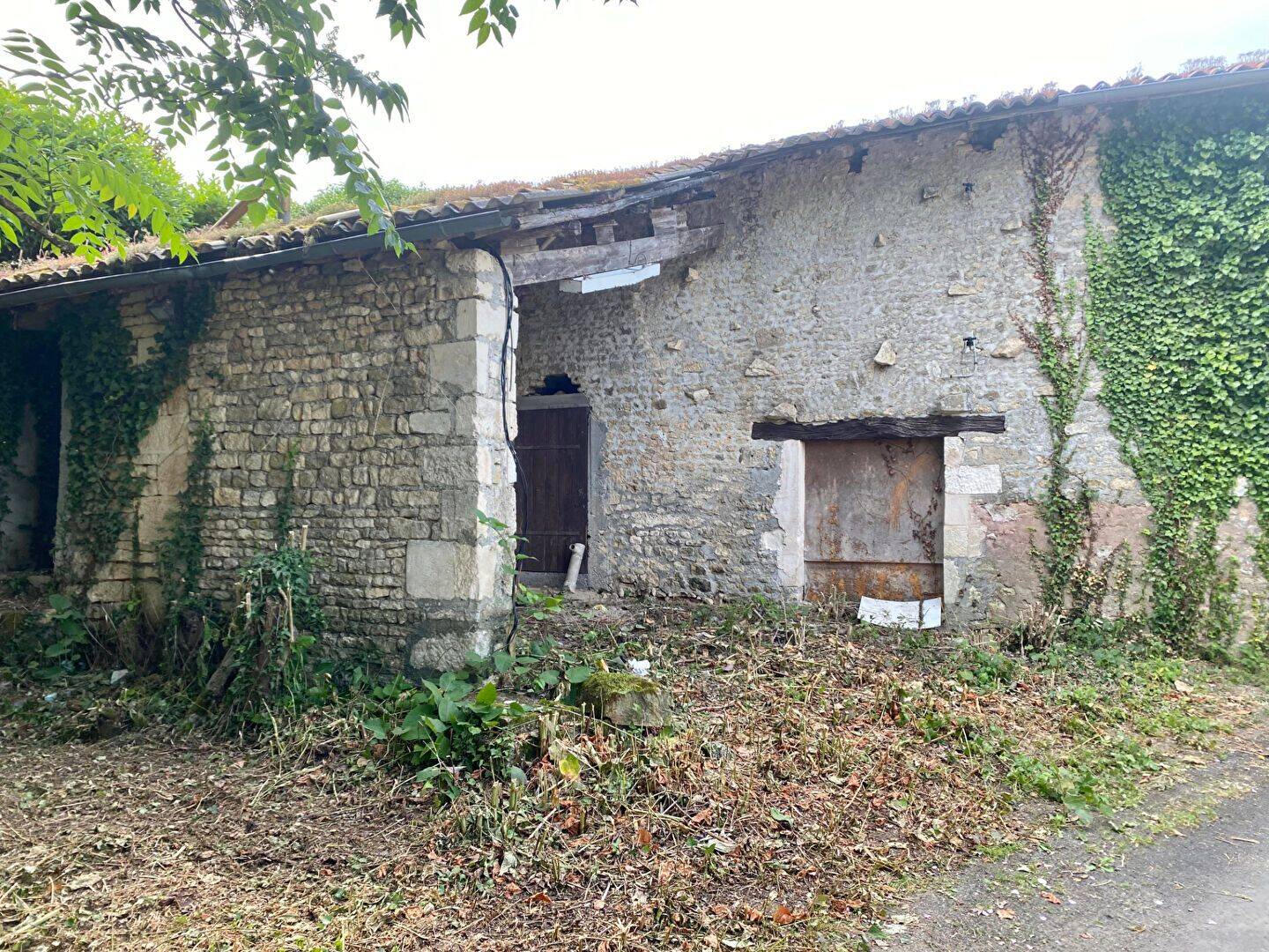 Maison 2 pièces 90 m² · à Germond-Rouvre · 90 m² · 29 000 €