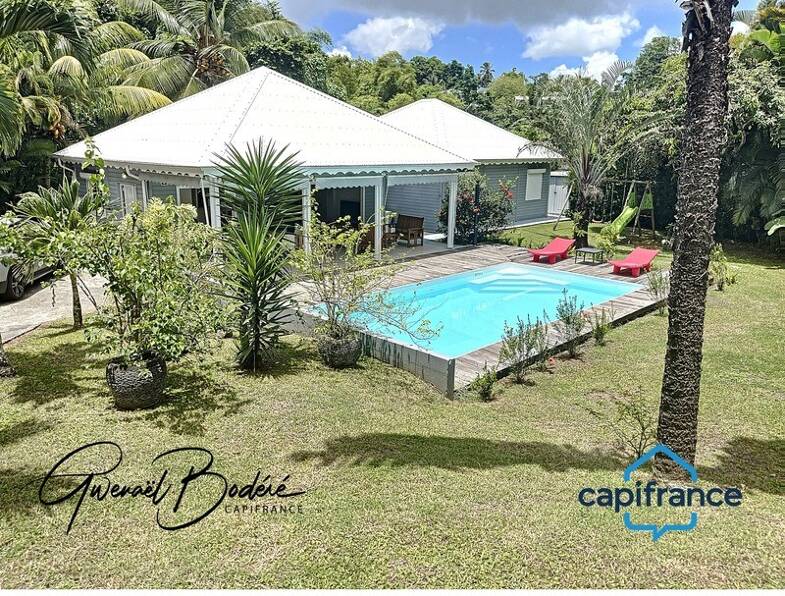 Villa à louer 3 100 € 4 pièces 3 chambres 127 m² 1 050 m² de terrain Petit-Bourg 97170