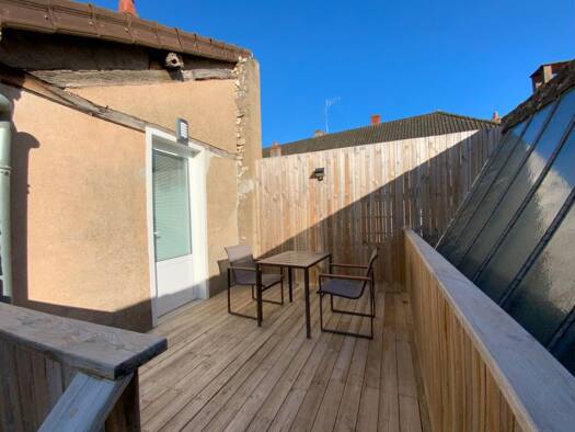 Appartement à louer 310 € 1 pièce 14 m² 1er étage Fontaines 71150