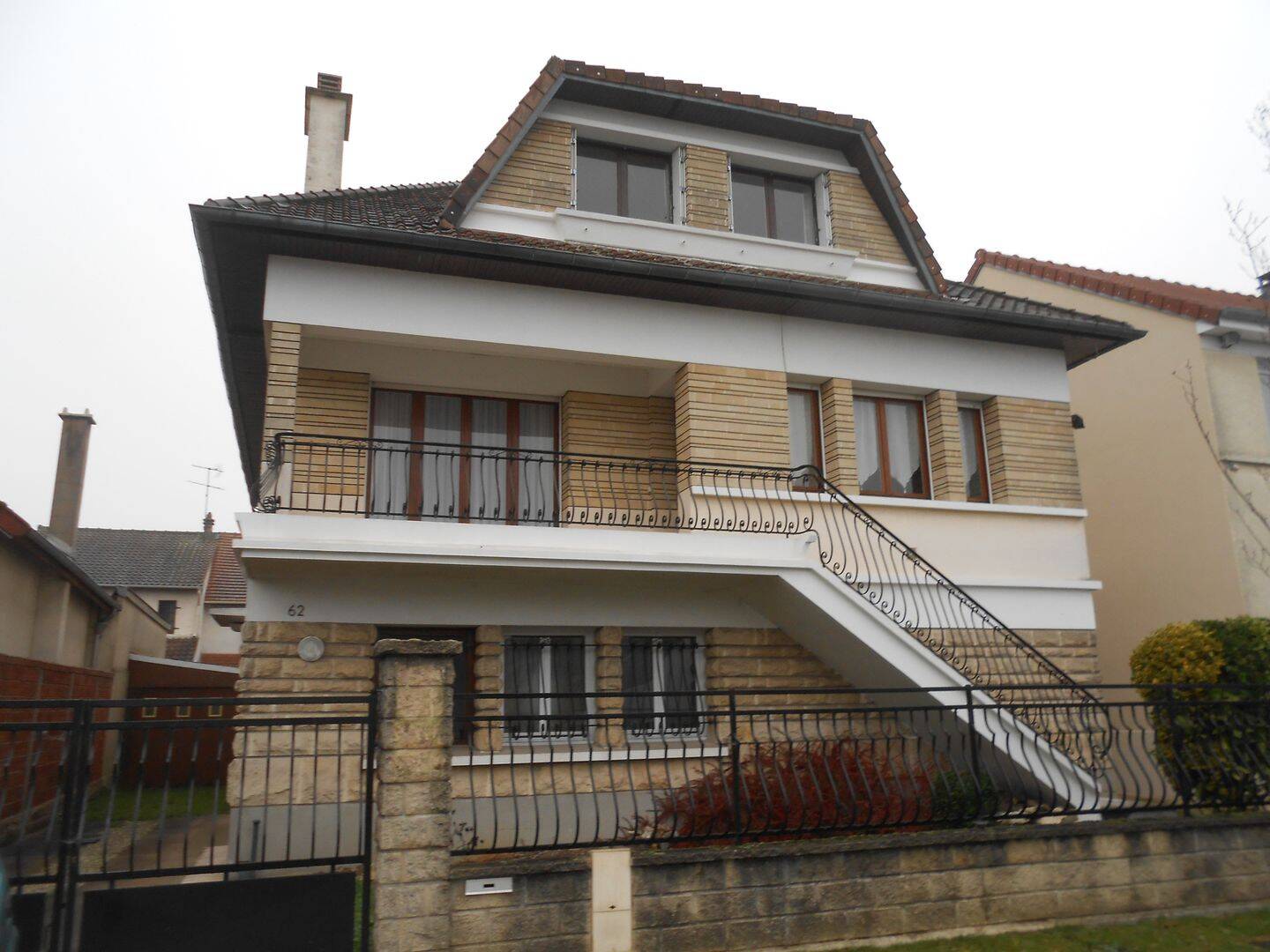 Maison 6 pièces 232 m² · à Ormesson-sur-Marne · 232 m² · 490 000 €