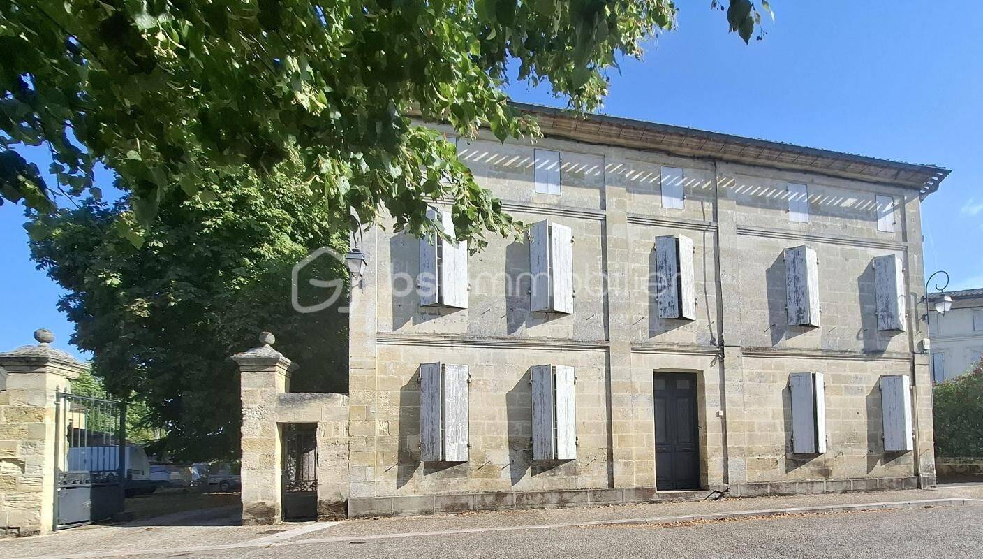 Maison 10 pièces 260 m² · à Sainte-Terre · 260 m² · 338 000 €