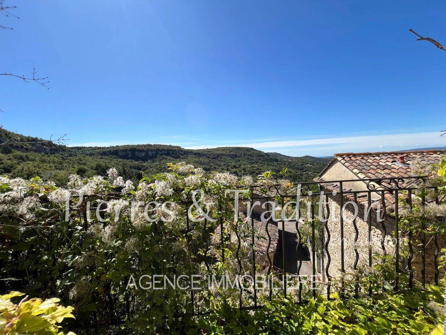 Maison 3 pièces 91 m² · à Saignon · 91 m² · 233 000 €