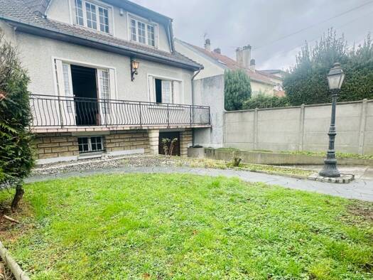 Maison à vendre 655 000 € 5 pièces 4 chambres 136 m² Village Doumer Carrières-sur-Seine 78420