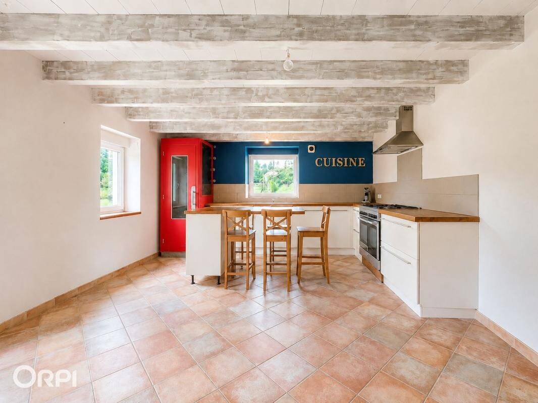 Maison 7 pièces 210 m² · à Plougourvest · 210 m² · 343 200 €
