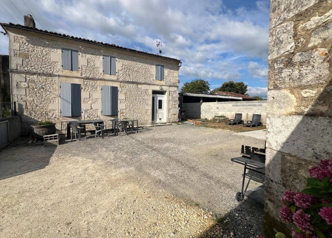 Maison 4 pièces 100 m² · à Saint-André-de-Lidon · 99,9 m² · 179 750 €