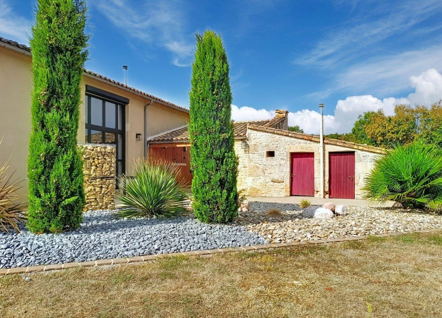 Maison 6 pièces 157 m² · à Aigondigné · 157 m² · 299 500 €