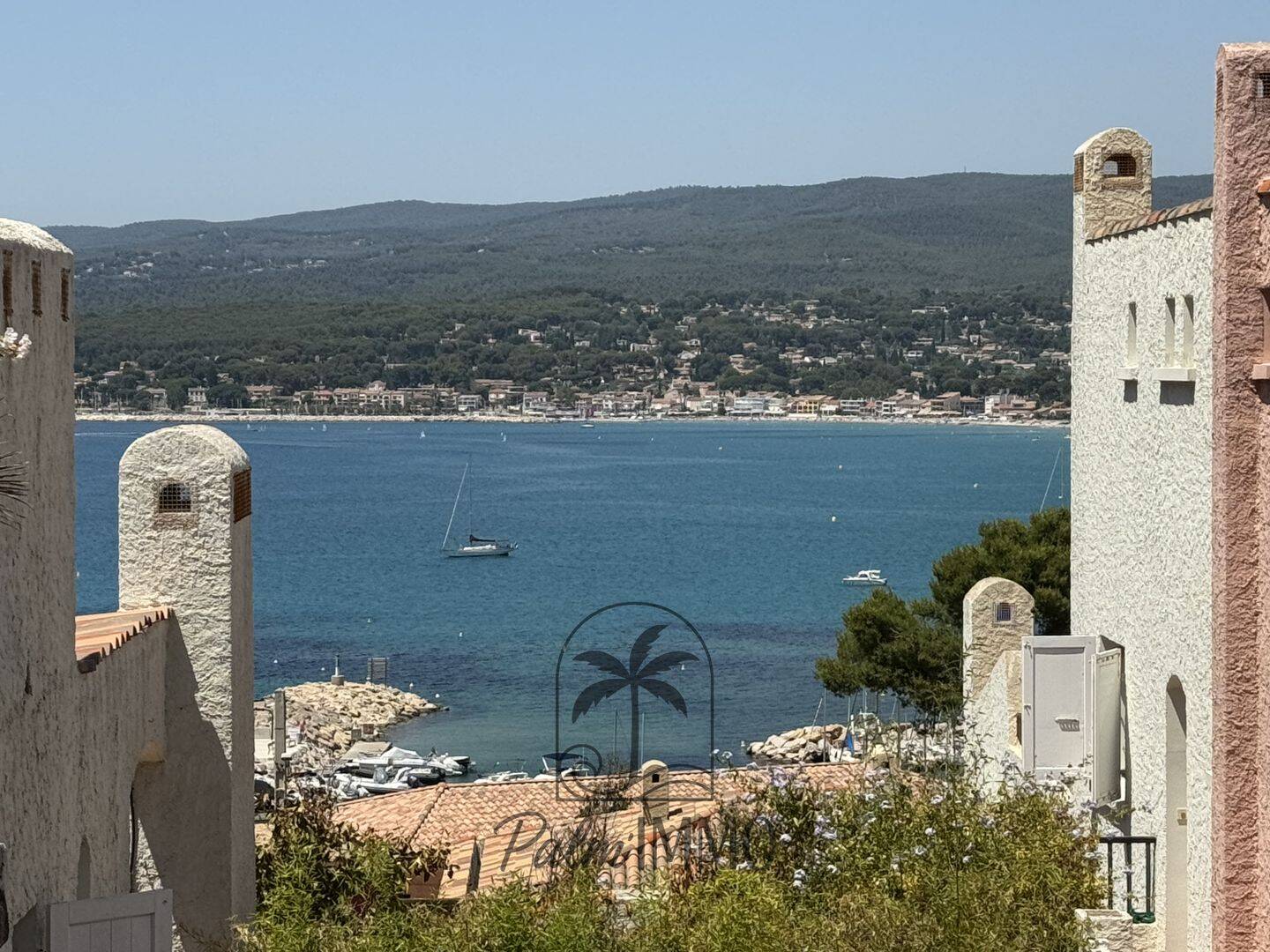 Appartement 3 pièces 42 m² · à Saint-Cyr-sur-Mer · 42 m² · 259 000 €