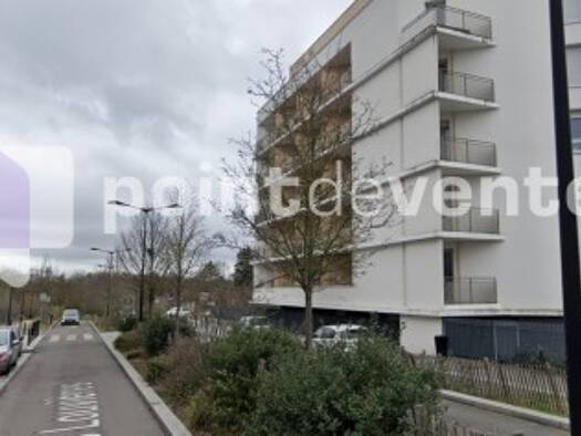 Restaurant à vendre Fonds de commerce 150 000 € 352 m² d'espace de restauration Le Village Montigny-le-Bretonneux 78180