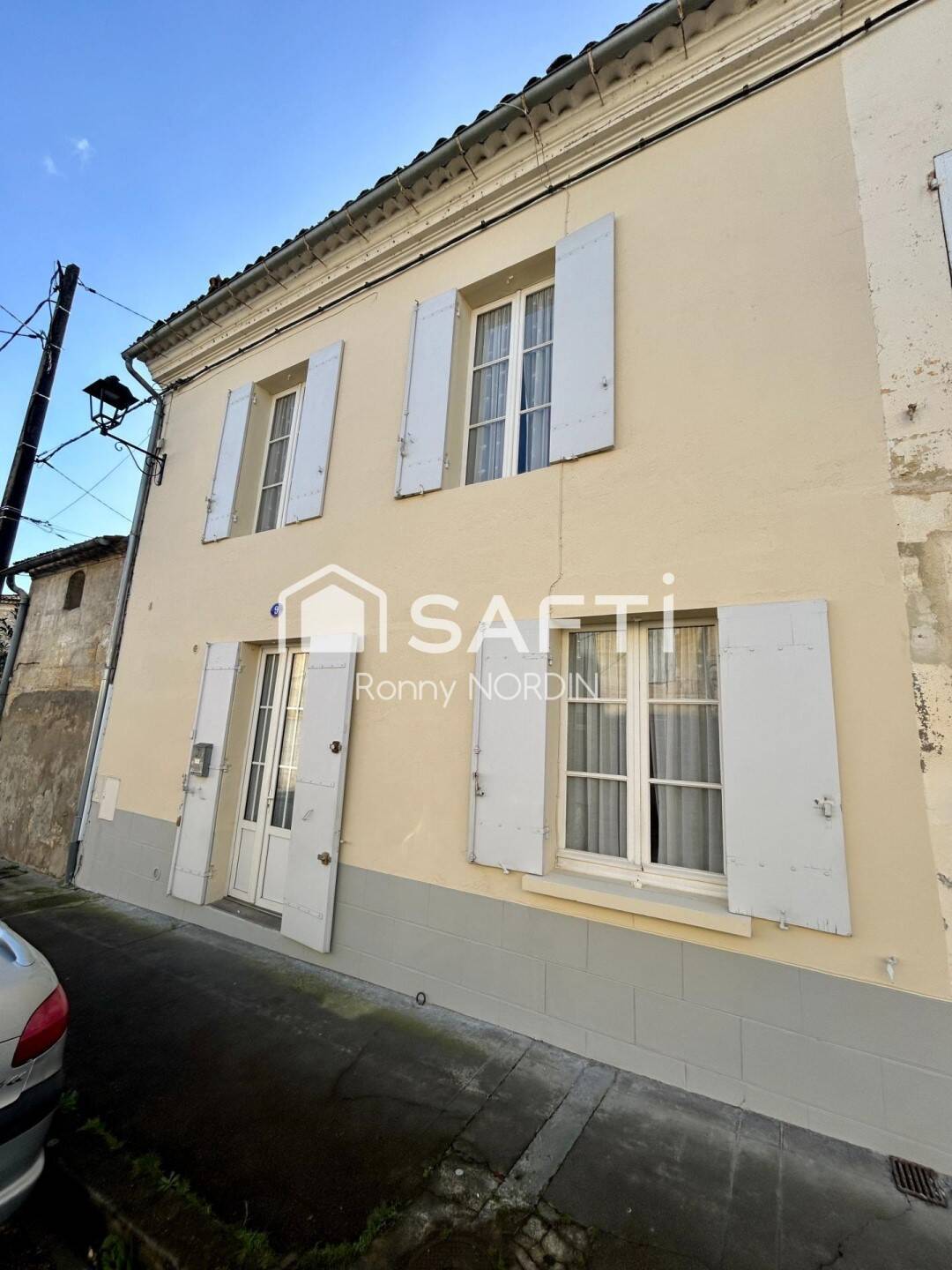 Maison 6 pièces 130 m² · à Castillon-la-Bataille · 130 m² · 135 000 €