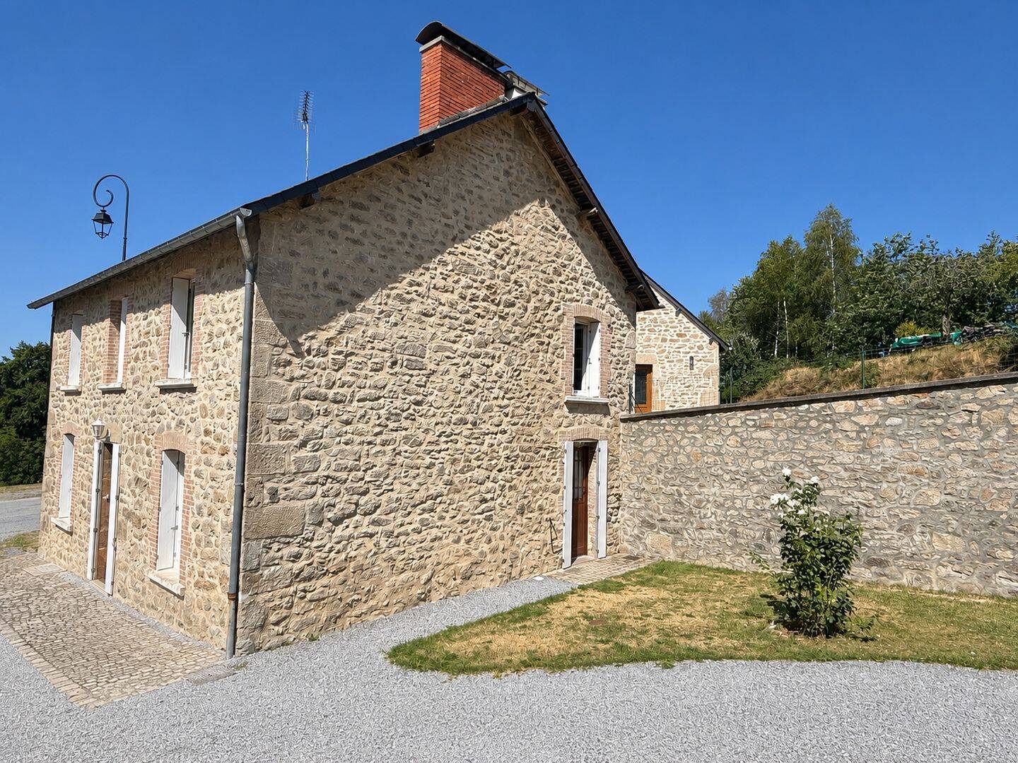 Maison 4 pièces 110 m² · à Pérols-sur-Vézère · 110 m² · 128 400 €