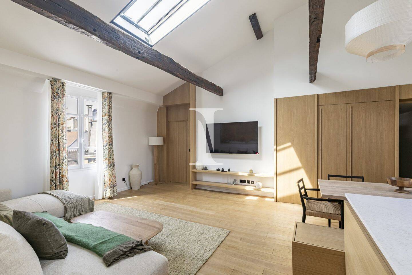 Appartement 3 pièces 89 m² · à Paris 6ème Arrondissement · 89 m² · 5 950 €
