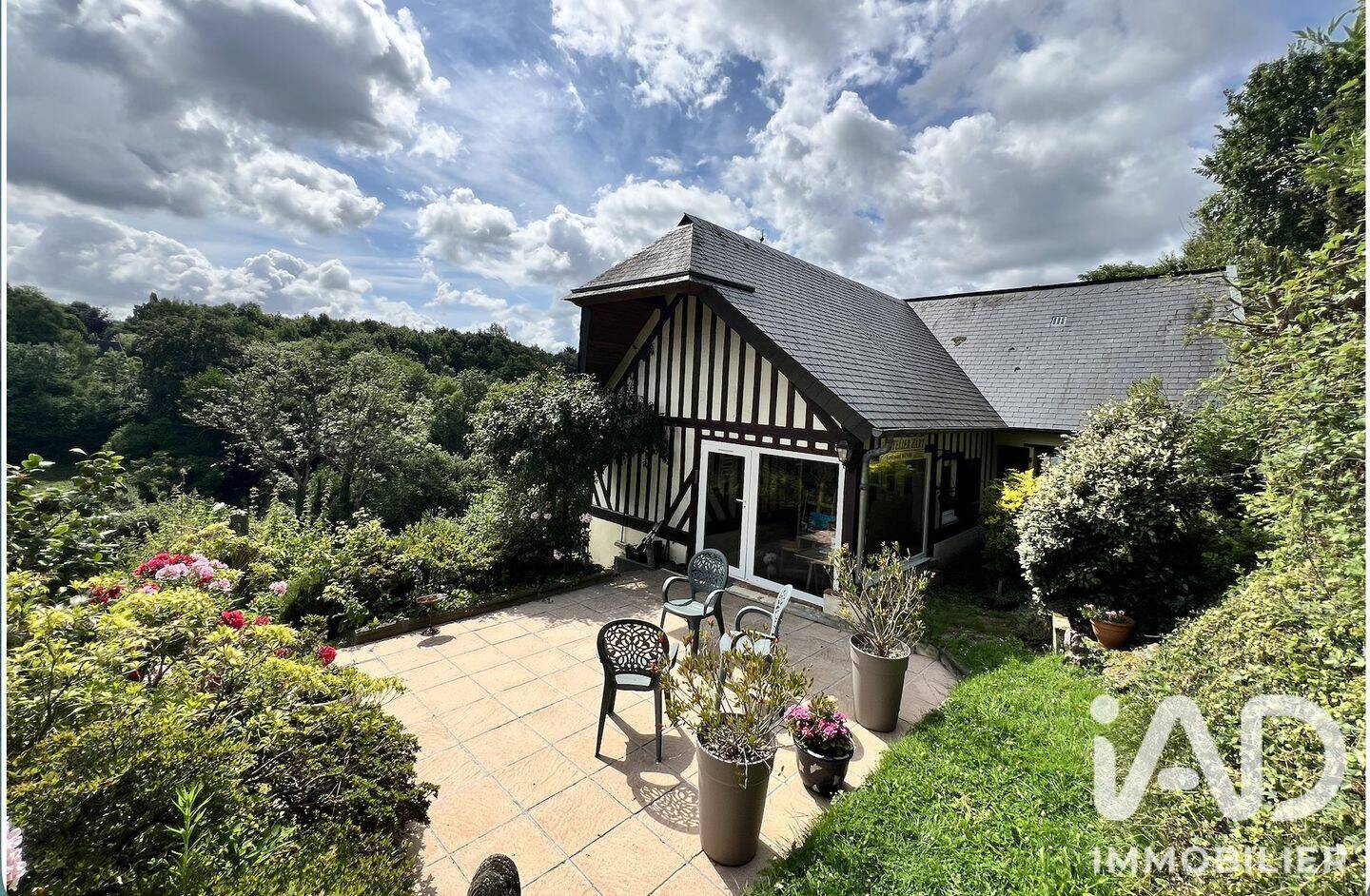 Maison 5 pièces 92 m² · à Équemauville · 92 m² · 299 000 €