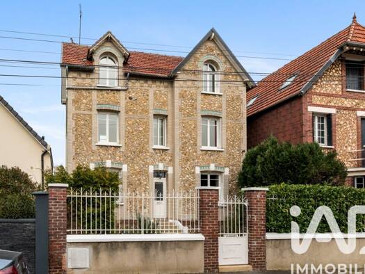 Maison à vendre 335 000 € 6 pièces 4 chambres 117 m² 275 m² de terrain Canadiens Sotteville-lès-Rouen 76300