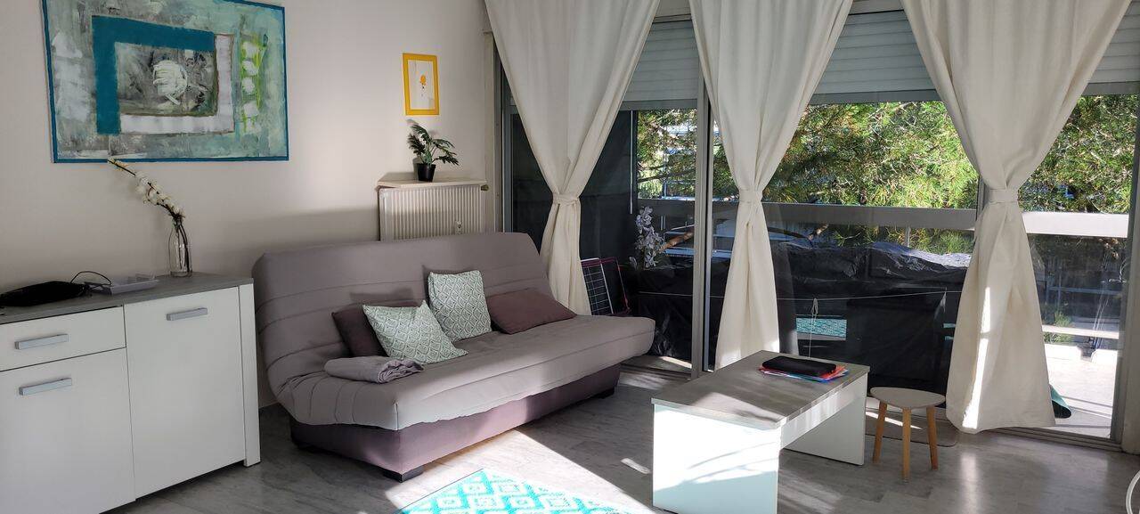 Appartement 1 pièce 39 m² · à Antibes · 39 m² · 830 €